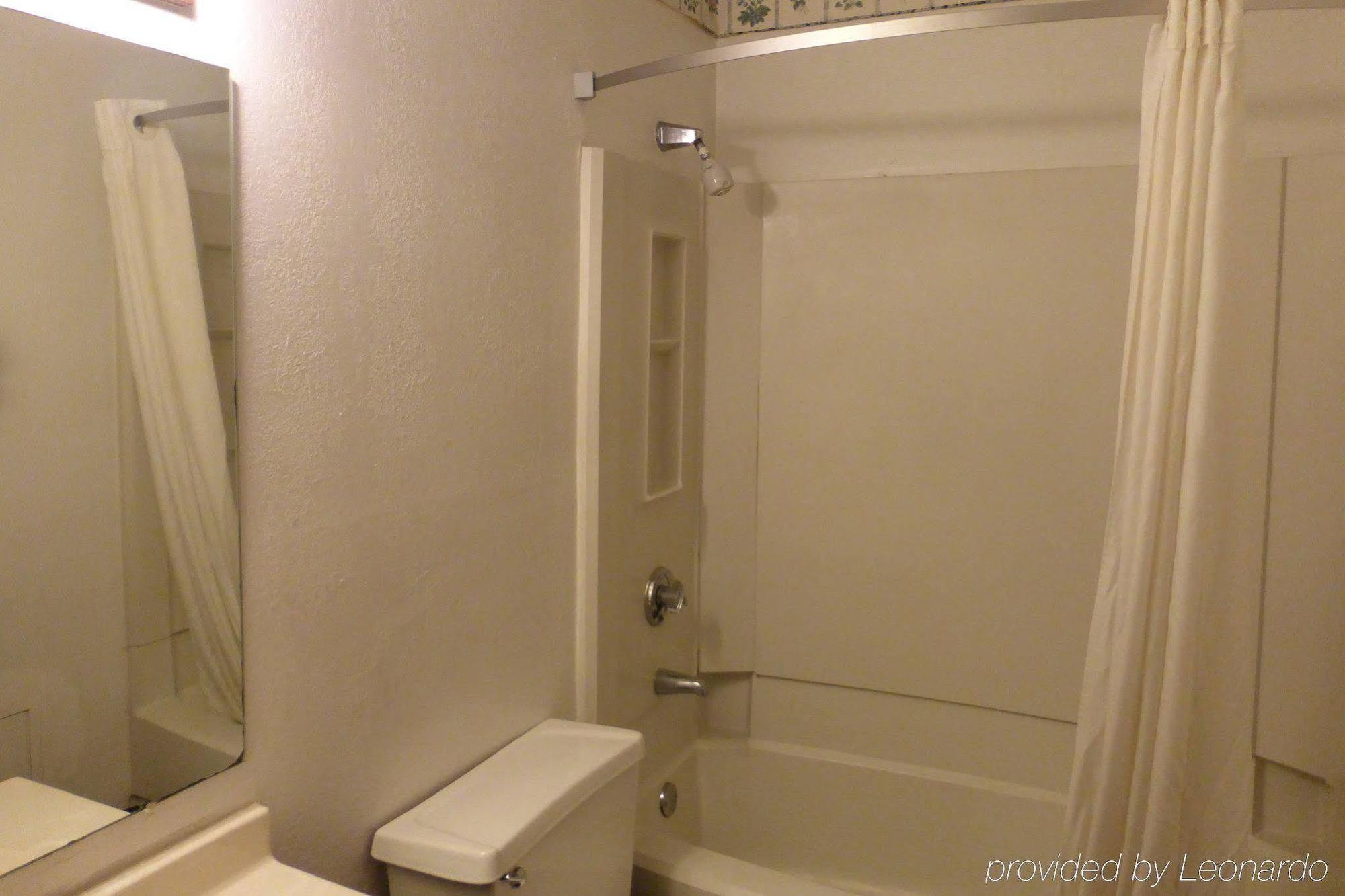 Norwood Inn And Suites - Minneapolis-St Paul Розвіль Екстер'єр фото