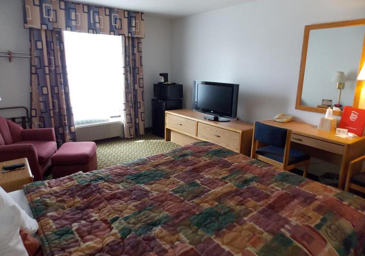 Norwood Inn And Suites - Minneapolis-St Paul Розвіль Екстер'єр фото